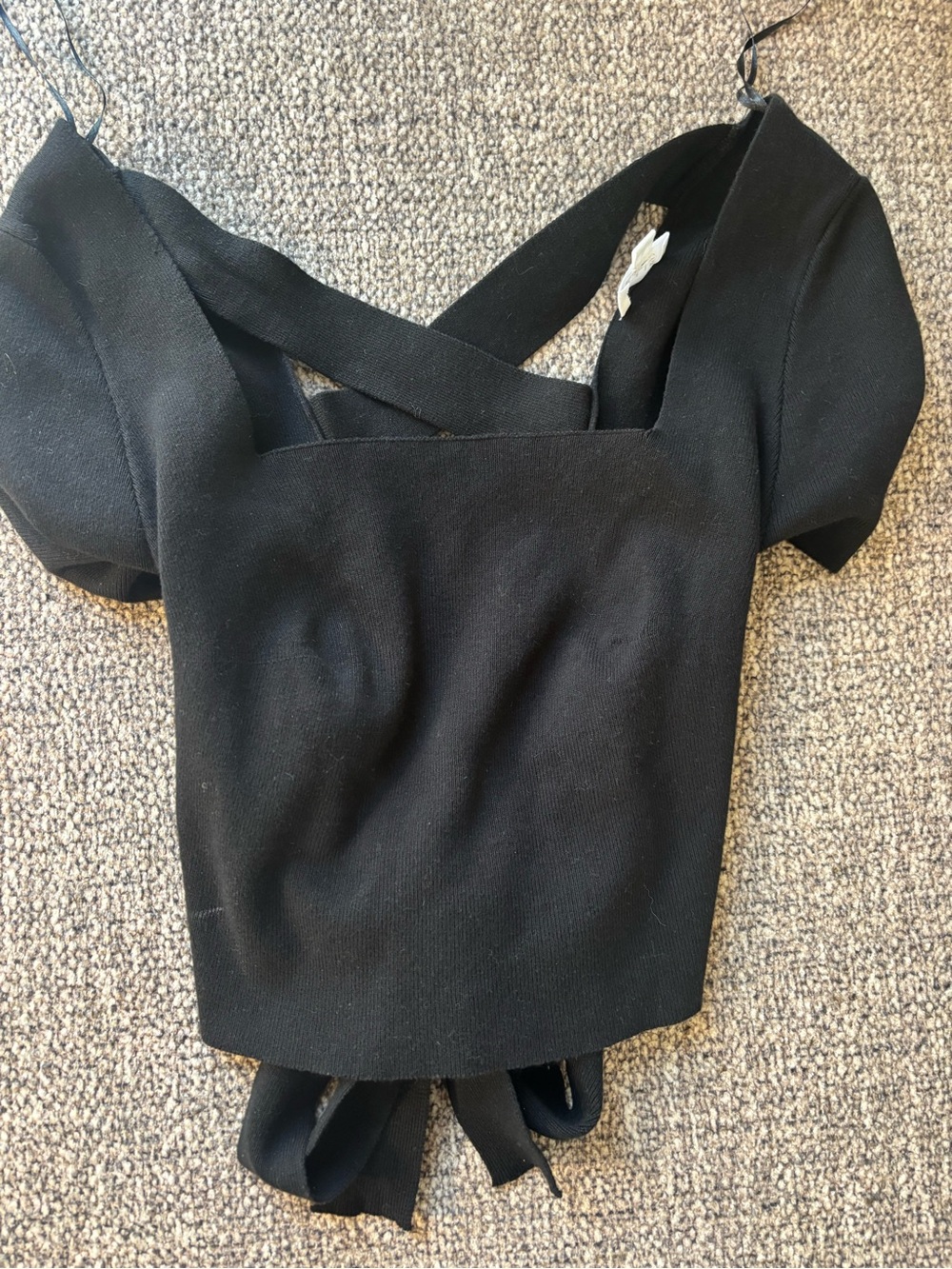 Le Lis Black Cross-Back Crop Top